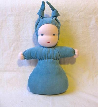 Вальдорфская кукла в пришивном комбенизоне