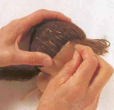 Мастер-класс по вальдорфской кукле. Вальдорфская кукла своими руками. Как сшить куклу. Выкройка куклы. Шьем куклу своими руками. Как сшить вальдорфскую куклу. Как сшить полезную куклу для ребенка. Как сделать кукле волосы. Как сделать кукле парик.