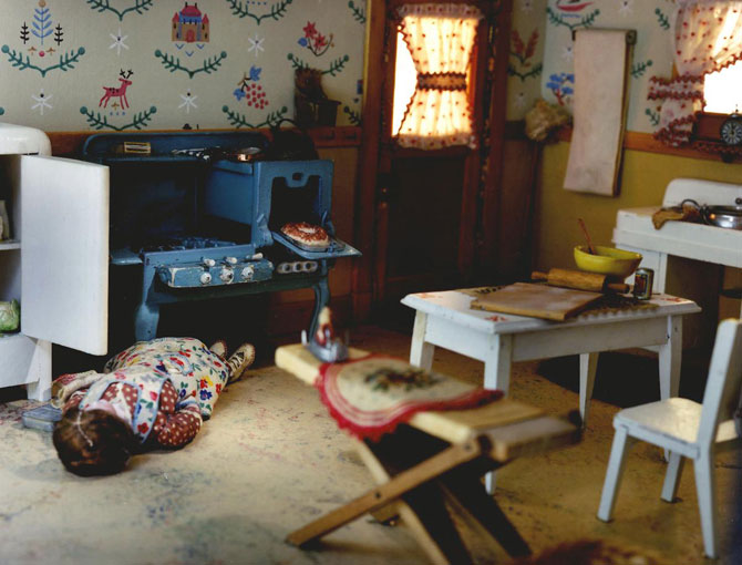 Реконструкция мест преступлений в миниатюре или Убийство в кукольном домике