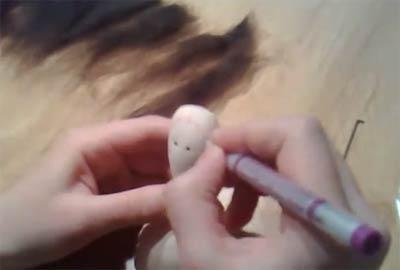 Как сделать волосы кукле. Сухое валяние. Мастер-класс.