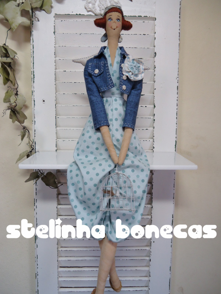 stelinha bonecas - мастер из республики Перу, проживающий в городе Лима, делает очень интересных кукол в стиле Тильда и примитив.