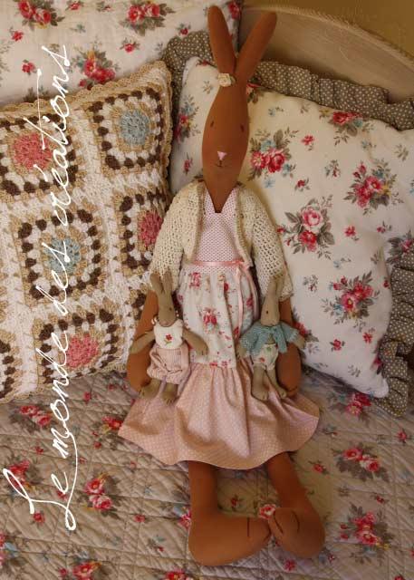 Текстильный заяц своими руками. Зайчики из ткани ручная работа. Тряпичные зайцы хандмэйд. Выкройка зайцев Handmade. Для уюта в доме.