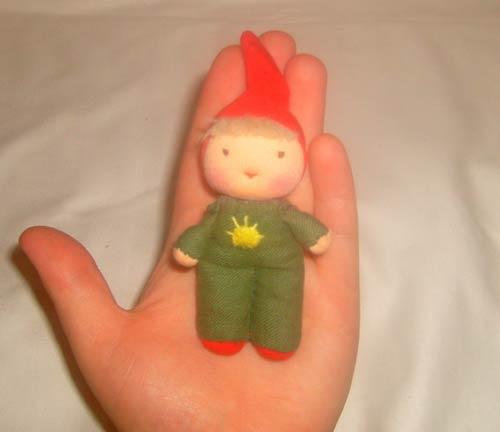 Мастер-класс по текстильной кукле. Как сшить куколку Гномика своими руками? Шьем куклу для кукольного домика. Лучшая игрушка в дорогу.