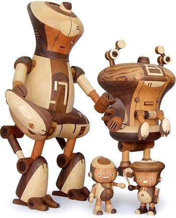 игрушка из дерева, деревянная игрушка, деревянная кукла