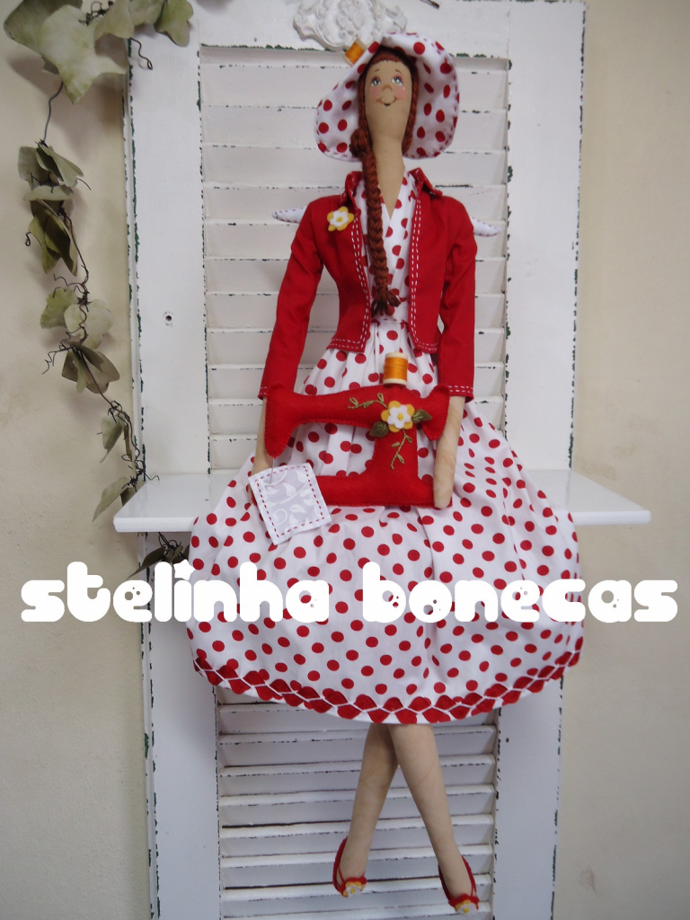 stelinha bonecas - мастер из республики Перу, проживающий в городе Лима, делает очень интересных кукол в стиле Тильда и примитив.