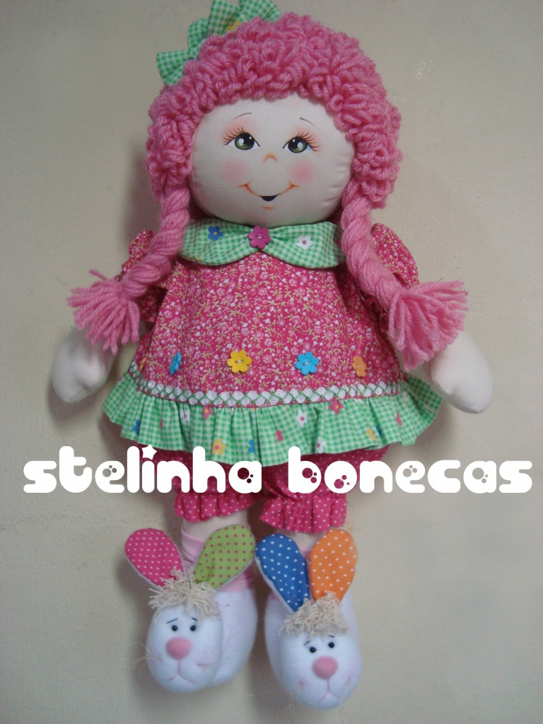 stelinha bonecas - мастер из республики Перу, проживающий в городе Лима, делает очень интересных кукол в стиле Тильда и примитив.