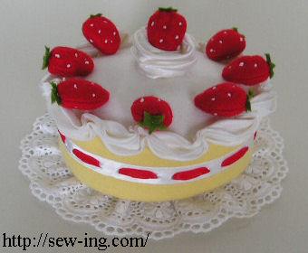 Как сшить игрушечный торт. Шьем еду для кукол и игрушек