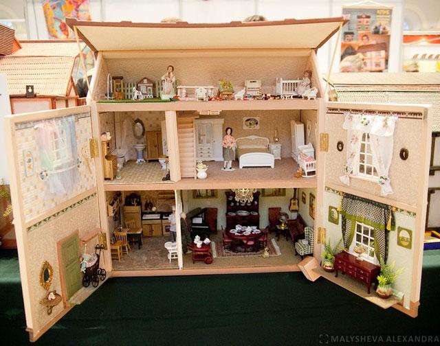 вторая международная выставка "Искусство Куклы" 2011г. Куклы и игрушки ручной работы. Handmade doll and toys.