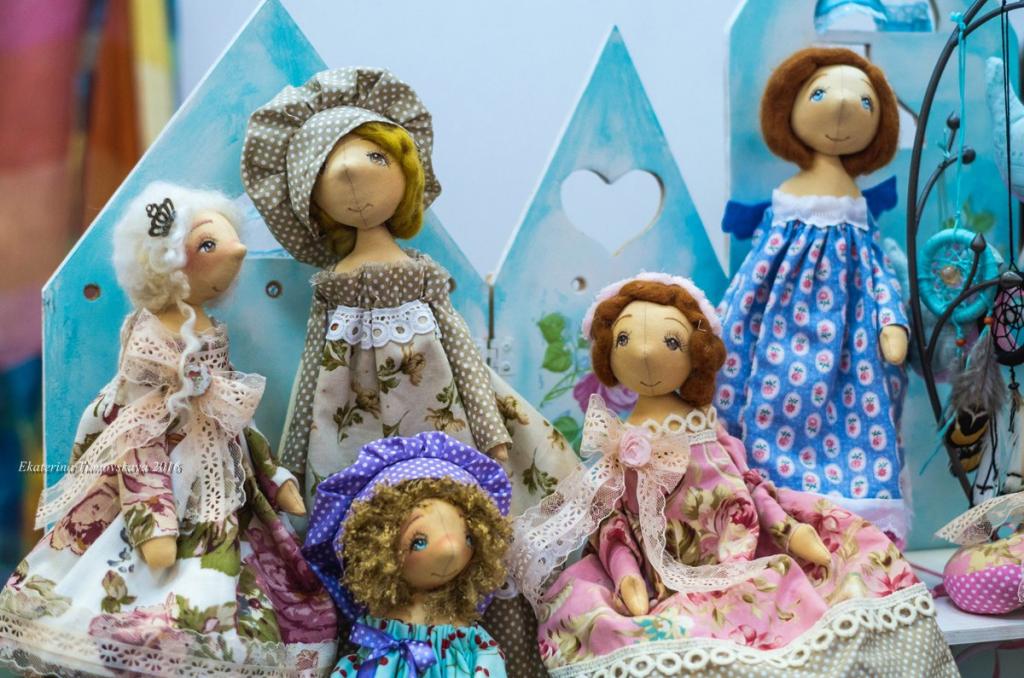 выставка кукол, выставка игрушек, авторские куклы, кукла ручная работа, много кукол и игрушек, ярмарка кукол